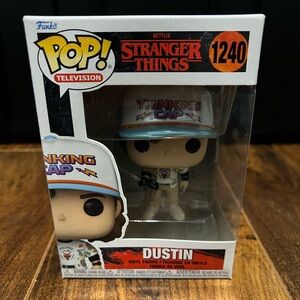 Funko Pop! TV: Stranger Things - Dustin Vinyl Figure